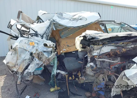 2019 Ram 1500 Classic Slt 4X2 6'4 Box from USA, damaged, VIN 1C6RR6TT2KS584471